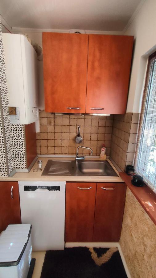 Duck Apartment Bucarest Esterno foto